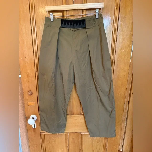 Kapital Tan Pull-on Cropped Pleated Pant with Velcro Closure, easy beach go pant - Picture 3 of 6